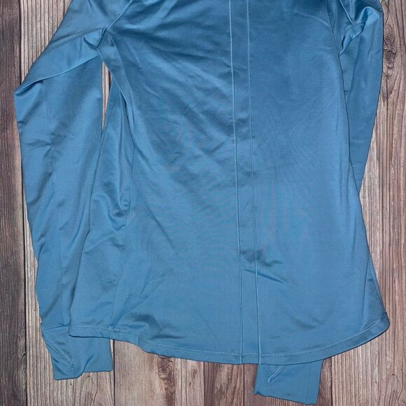 Women’s Under Armour XS Pullover - Picture 6 of 7